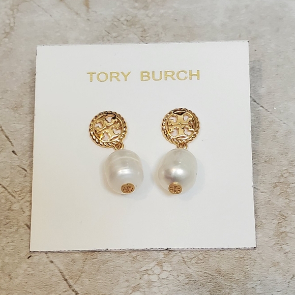 Tory Burch Jewelry - NWT TORY BURCH Rope Logo Drop Earring Color 137